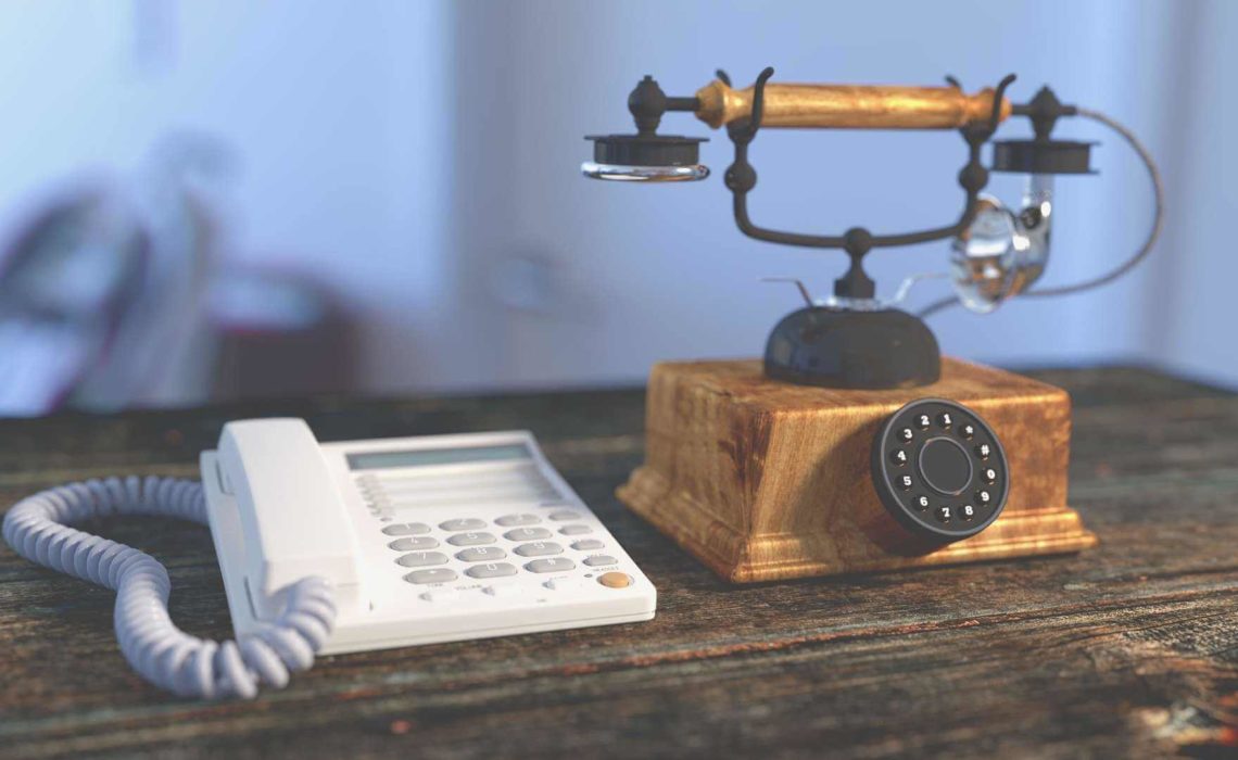 Do Small Businesses Still Need To Offer A Phone Service?