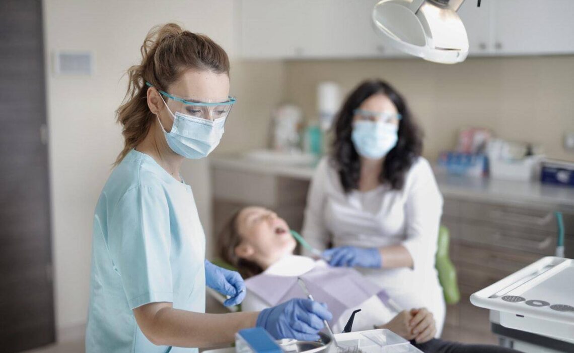 10 Steps You Can Take To Easily Improve Your Overall Dental Health