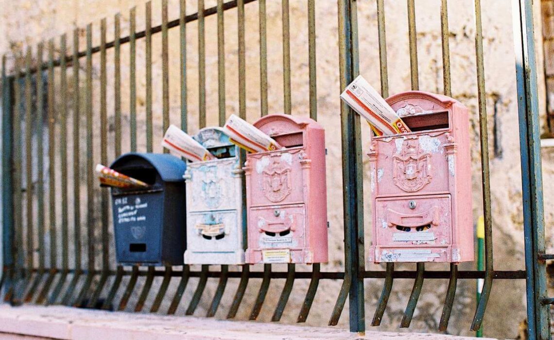 How Does Mail Help In Enhancing Brand Online Presence?