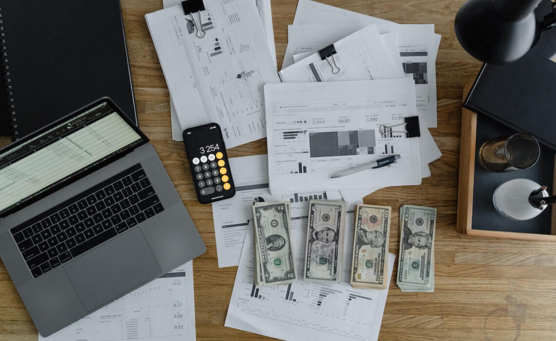 4 Ways You Can Budget Effectively And Save Money