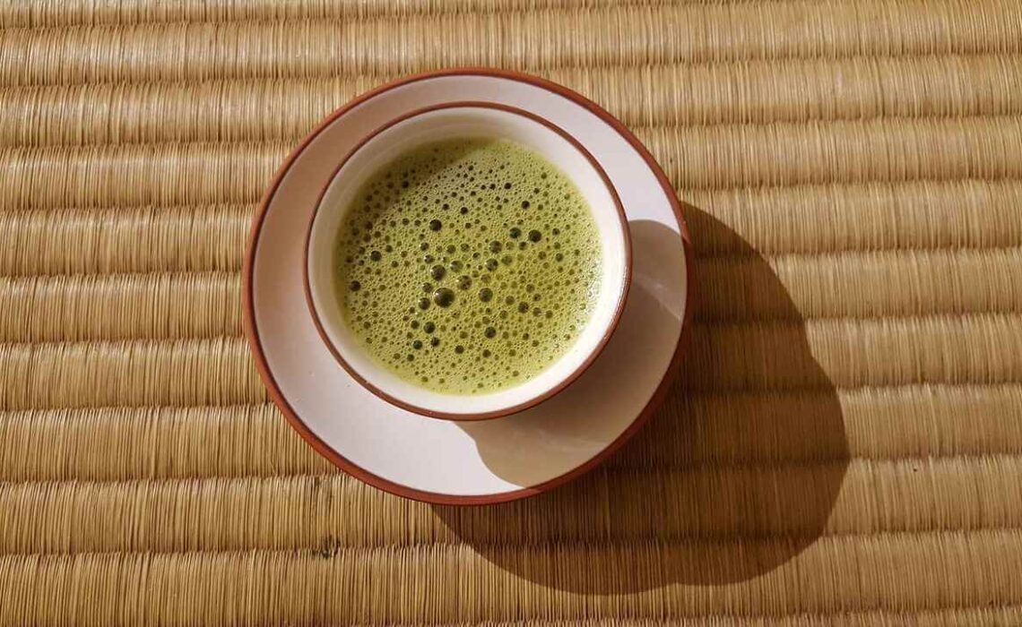 How To Make Kratom Tea? Top 5 Ingredients You Must Include