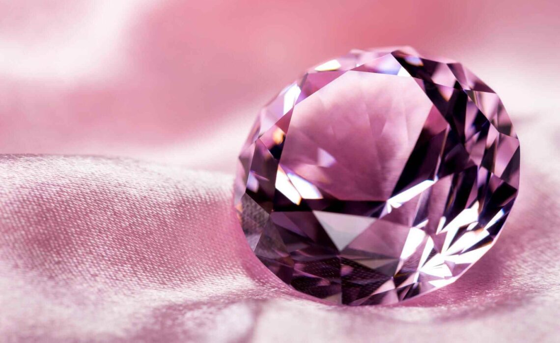 Exquisite Blush Radiance: The Pink Diamond Elegance
