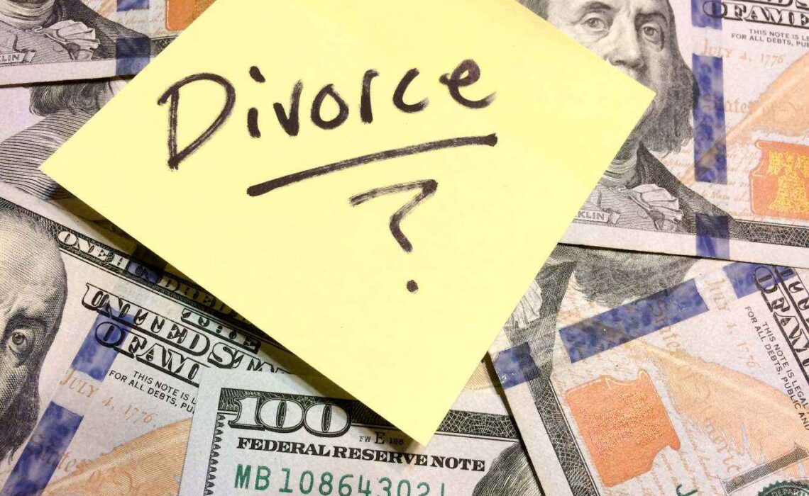 10 Smart Ways To Reduce Divorce Costs