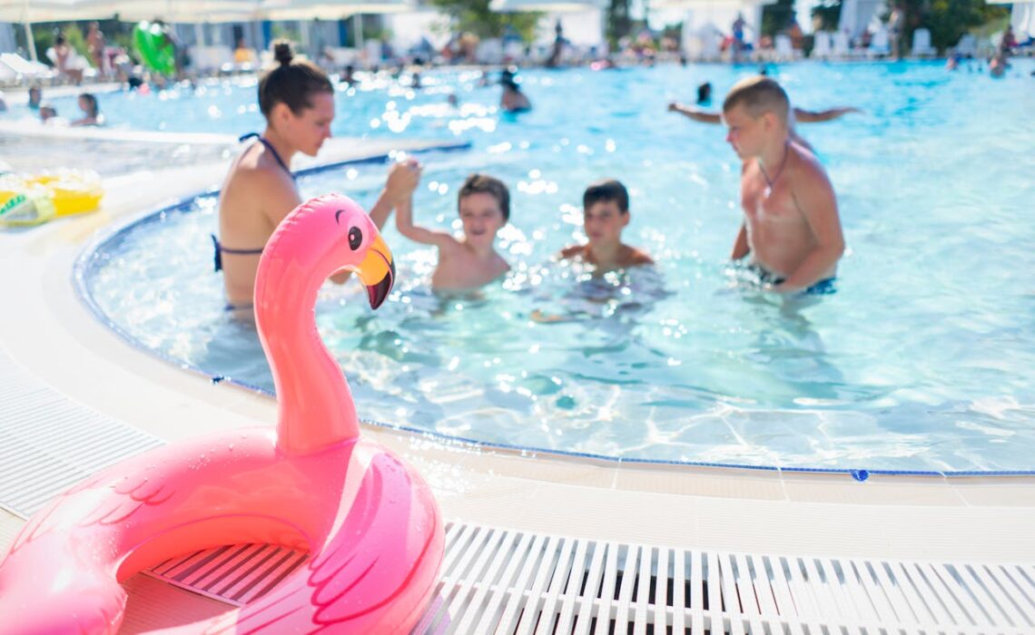 Which Animal Float Designs Are Most Popular for Upscale Hotels?