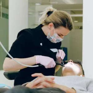 Advances In Dental Implant Technology
