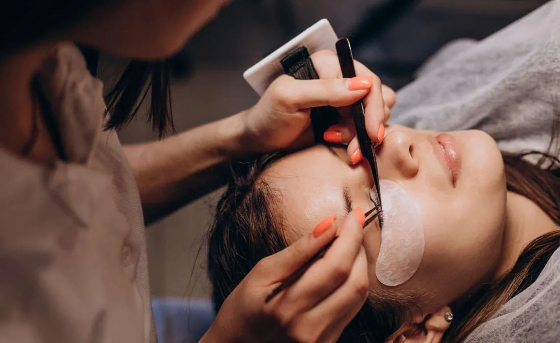 Make Fake Eyelash Extensions Look Natural