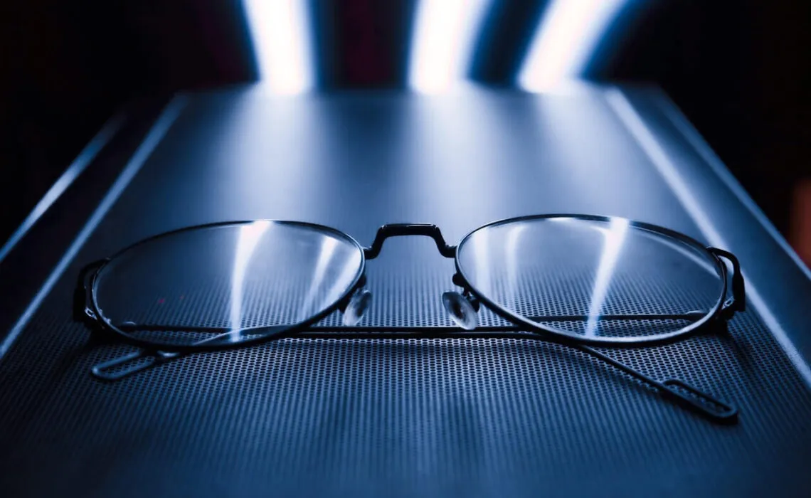 Choosing A Blue Light Filter Glasses