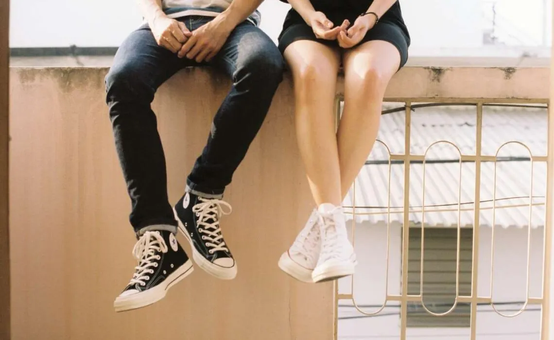 How To Choose Sneakers Online