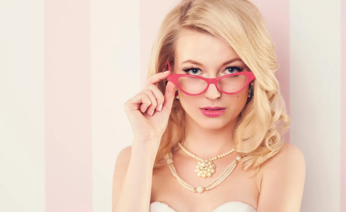 Why Cat Eye Glasses Are Trendy