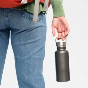 Making Aluminum Water BottlesMaking Aluminum Water Bottles