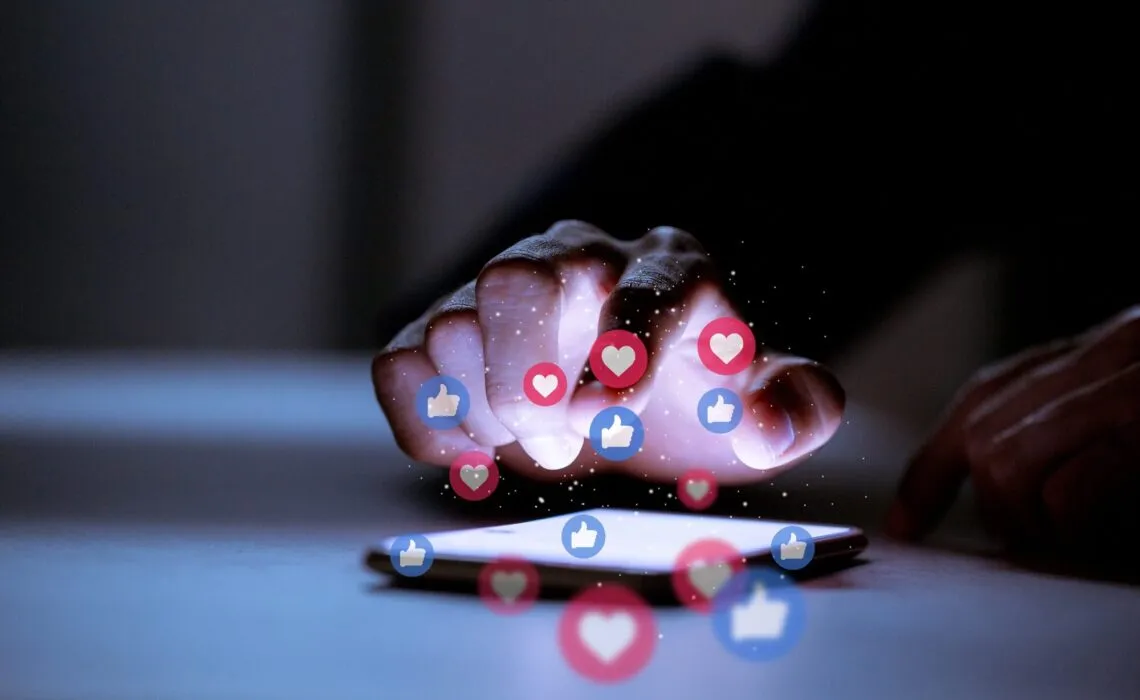 Acquiring Social Media Likes