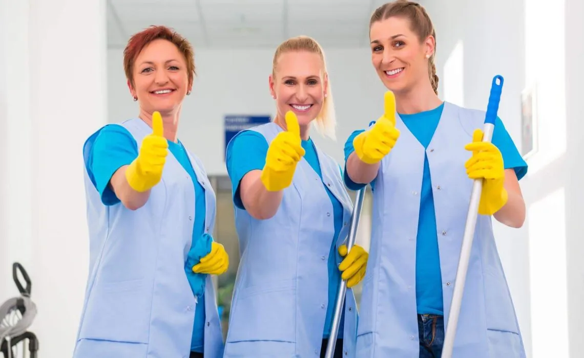 Should Hire A Commercial Cleaning Company