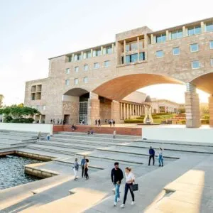 Stay Near Bond University