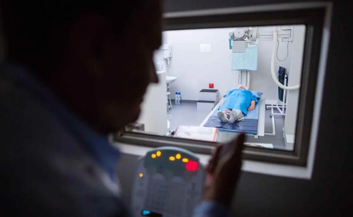 Lead Glass In an X-Ray Room