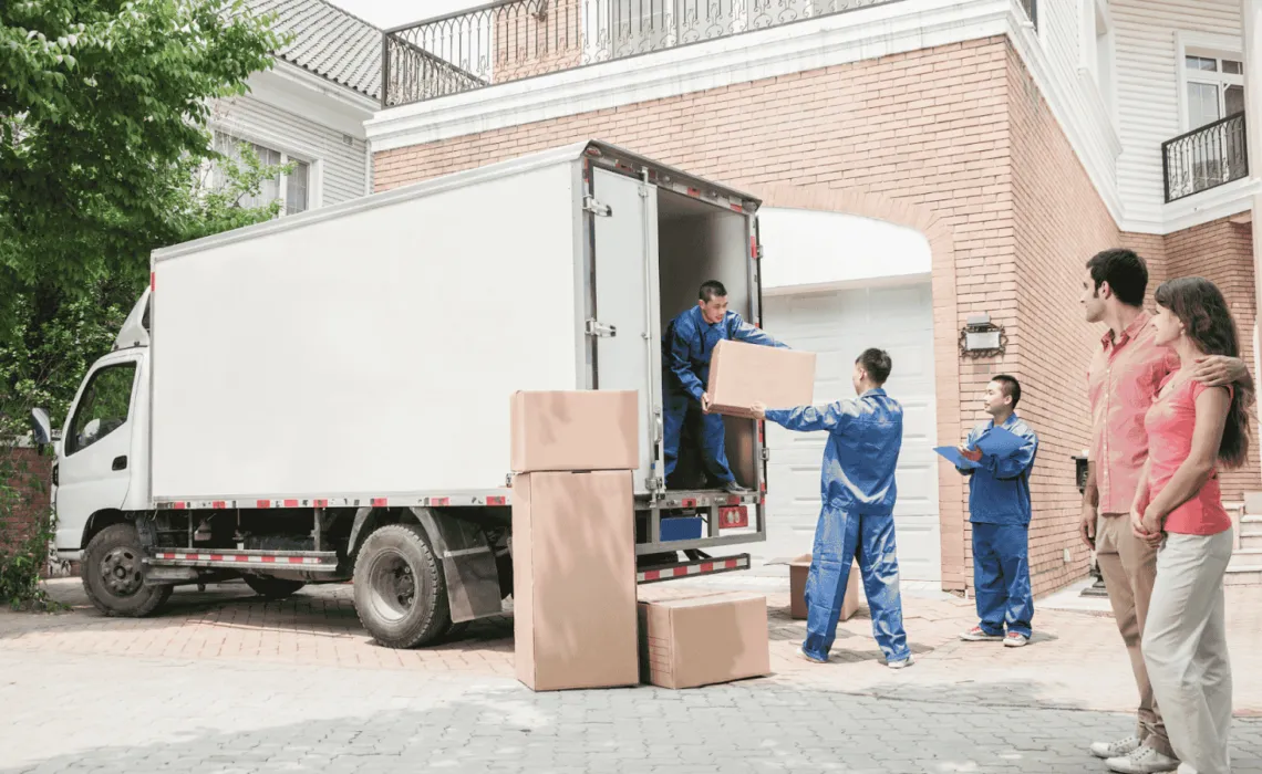 Professional Movers for Overseas Relocations